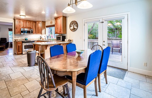 Brookings Casa | Two-Story Home w/Free WiFi, Electric Fireplace, Balcony, Hot Tub, Washer/Dryer