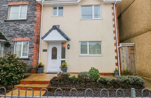 Ammanford Casa | Ty Cerrig