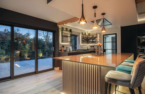 St. Florence Cabaña | Ty Cyfoes - Luxurious 4 Bedroom - St. Florence