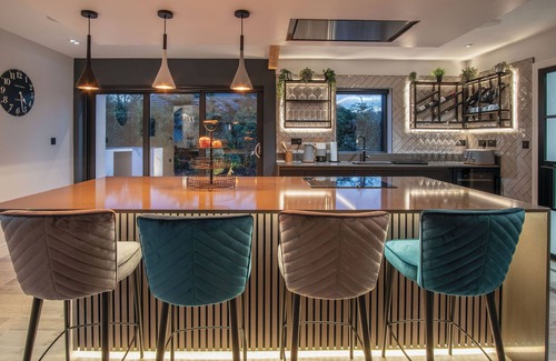 St. Florence Cabaña | Ty Cyfoes - Luxurious 4 Bedroom - St. Florence