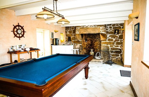 Trebeurden Chalet De Esquí | Ty goas treiz · Ty Goas Treiz Pool and view