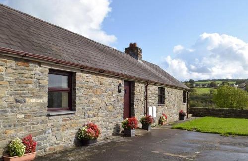 Pont Yates Casa | Ty Hir