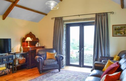 Pont Yates Casa | Ty Hir