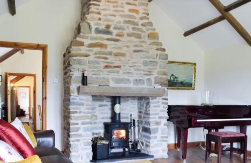 Pont Yates Casa | Ty Hir