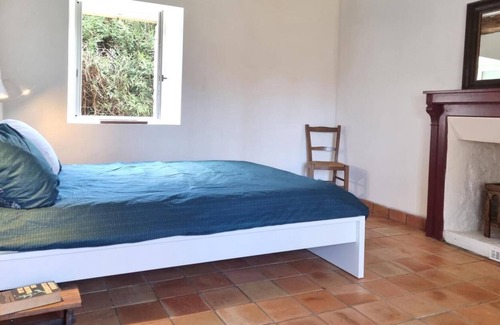 Locoal-Mendon Casa | Ty Lapaul - LOCOAL MENDON