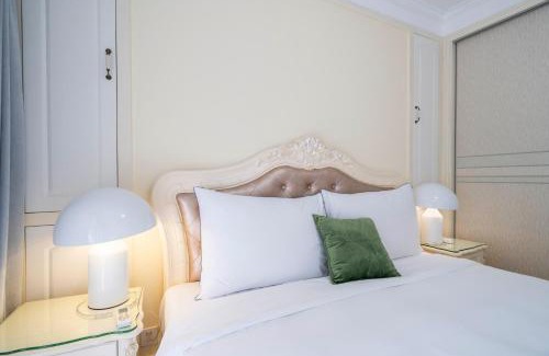 Minhang Apartamento | Tyms Modern 2BR APT Xujiahui Dacheng Residence