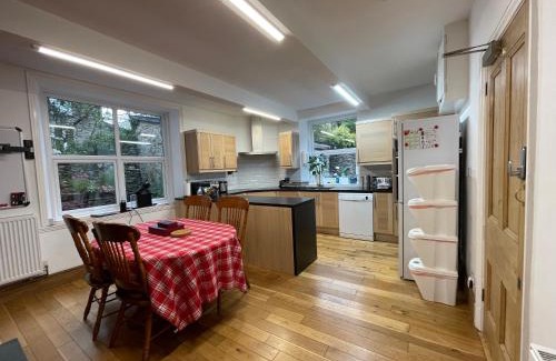 Betws-Y-Coed Casa | Tyn Y Fron 6 bedroom house in Betws-y-Coed Snowdonia