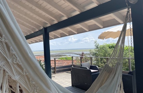 Lege-Cap-Ferret Casa | Typical fisherman's hut with your feet in the pool, 1st line