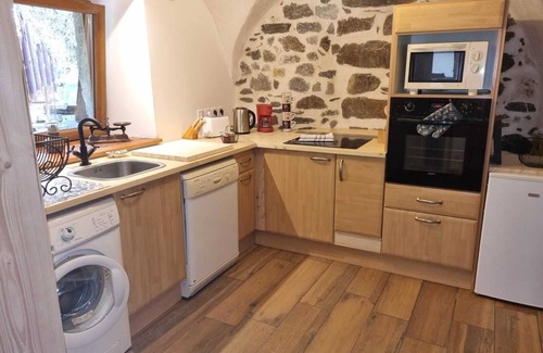 Vallouise-Pelvoux Apartamento | Typical village apartment