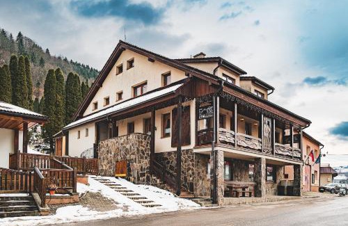 Lesnica Casa | U GORAĽA