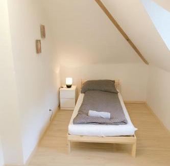 Prague 10 Casa | Ubytování nad kostelem pro ženy a páry