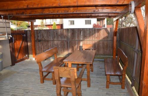 Modra Casa | Ubytování u zastávky