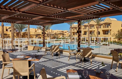 El Quseir Complejo | Ultimate Escape in Coraya Bay| 4 Family Rooms, Beachfront, Spa & Recreation