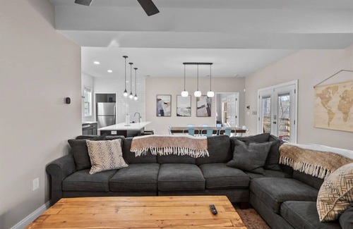 Lindseyville Casa | Lakeview Home Perfect for Family Getaways|Backyard