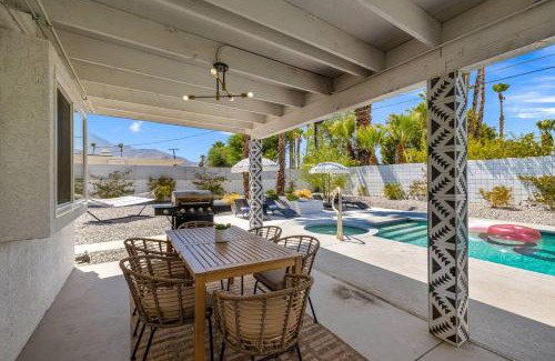 Palm Springs Casa | Ultimate Outdoor Oasis by Rather Be Properties