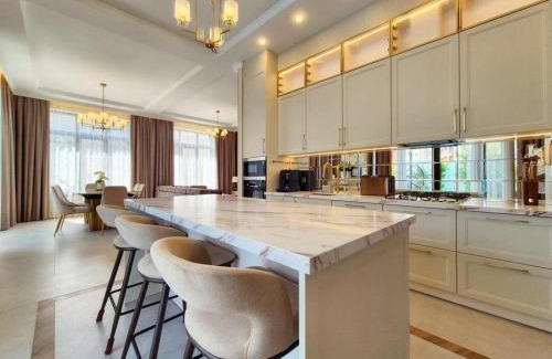 Odessa Casa | ULTRA Сучасна Вілла з Басейном та Джакузі