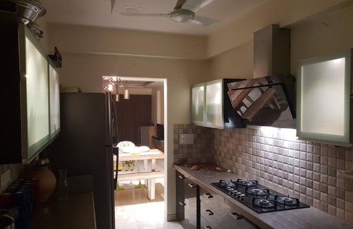 Durgapura Casa | Condominio ultra moderno de 3 dormitorios "2 minutos del aeropuerto"