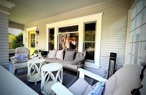 North Central Casa | Ultra Private Historic Home near Rose Bowl Old town Pasadena