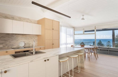 Whale Beach Casa | Umah Pantai (Beach House) by TCC