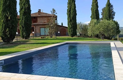 Sferracavallo Casa | Umbrian Villa Retreat with Pool