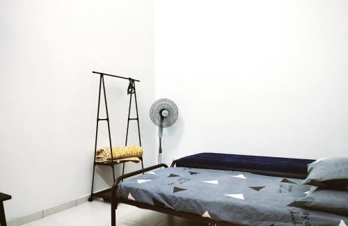 Ayer Molek Casa | Ummi Homestay Bukit Katil Melaka