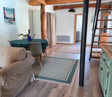 Saint-Jean-de-Chevelu Apartamento | Un air de Finlande au pied de la dent du chat