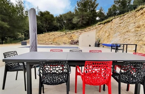 Lancon-Provence Villa | Un coin de paradis avec piscine,sauna,spa privatif