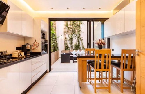 Semlalia Apartamento | Un Loft Duplex Familial en Plein Coeur du Quartier Chic de Gueliz Avec Piscine !