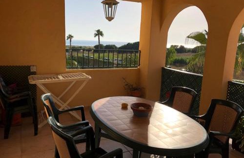 Atlanterra Apartamento | Un mar de sensaciones en Urb Jardines de Zahara 1ª linea Atlanterra