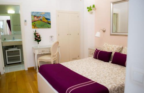 San Bartolome Hotel | Un Patio en Santa Cruz