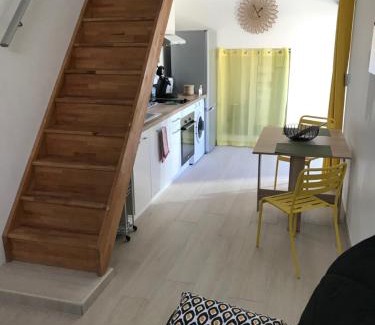 Violes Apartamento | Un petit coin de Provence convivial