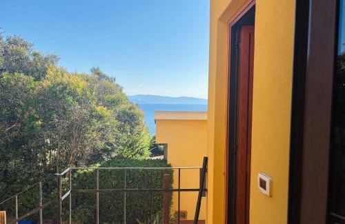 Milazzo Apartamento | Una Piscina sul Mare Apartment