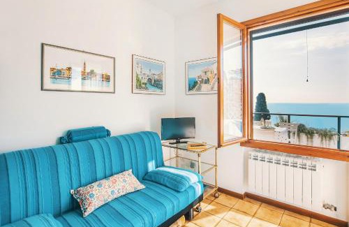 Ospedaletti Apartamento | Una terrazza sul golfo di Ospedaletti by Wonderful Italy