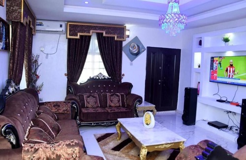 Ijare Apartamento | Uncle Love Serviced Apartments — A Cozy and Elegant 3-Bedroom Apartment