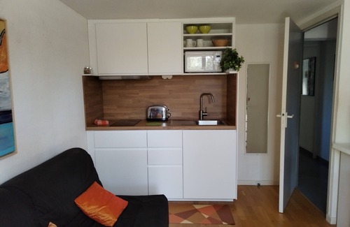Montfavet Apartamento | habitación independiente privado, desayuno, piscina, en una villa en Provenza