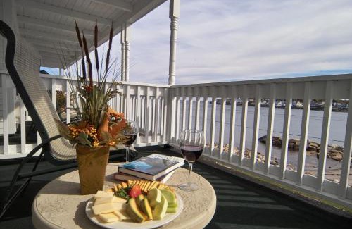 York Beach Hotel | Union Bluff Hotel & Meeting House