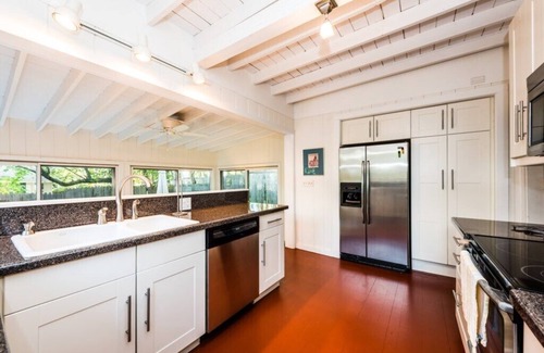 Lakeside Casa | Bright y Cherry Union Pier Cottage con piscina privada!