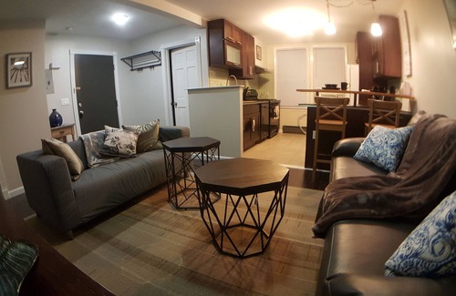 Historic Downtown Apartamento | **UniQ-3Bdrm**..In HearT of DnTwn Jersey City!***5m-to-NY/Lower-Manh*20m--Mdtn!!