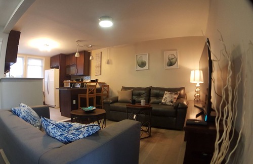 Historic Downtown Apartamento | **UniQ-3Bdrm**..In HearT of DnTwn Jersey City!***5m-to-NY/Lower-Manh*20m--Mdtn!!