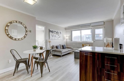 Downtown Montreal Apartamento | Unique 1-bedroom apartment