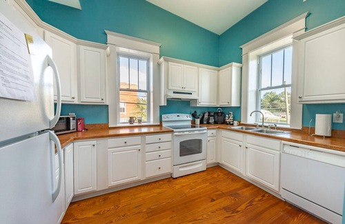 Bridgeton Condominio | Unique 2 Bedroom Condo | Water View of New Bern