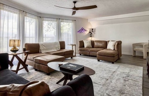 Kodak Casa | Unique 4Bed/3Bath A-Frame