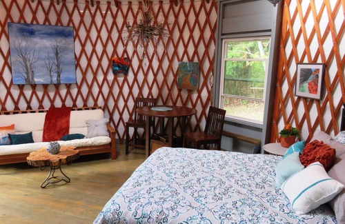 Rutherfordton Casa | Yurta BlueBird única y encantadora en Feathered Fox Farm