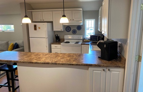 Clear Lake Apartamento | Unique Apartment above Lake Time Brewery in Downtown Clear Lake