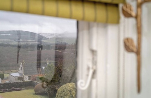 Auchterarder Casa | Unique Arts & Crafts Home in Auchterarder