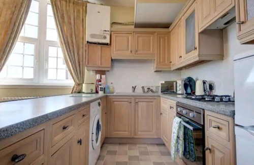 Swinton Apartamento | Unique Carnegie Library Apartment