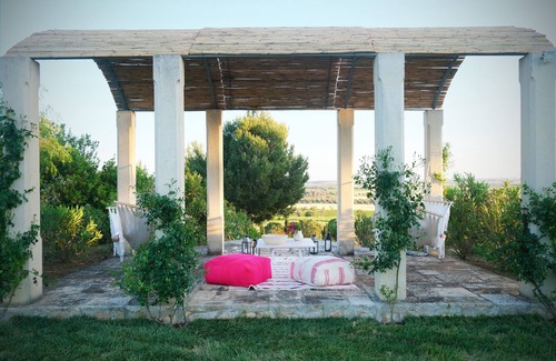 Campi Salentina Casa | Unique country home with beautiful vistas on orchards and vineyards