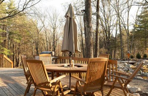 New Paltz Casa | Unique Dome Home With Hot Tub & Piano, on 28 acres