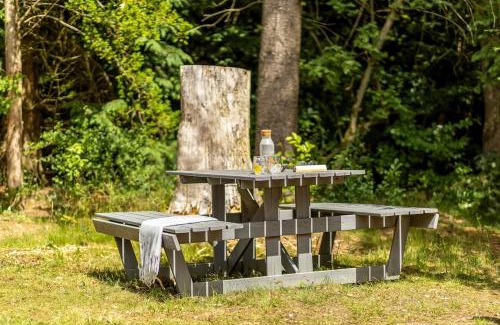 Ansager Casa | Unique forest cabin by lake near Legoland, ForestCabinDK