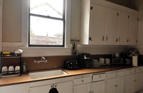 Walnut Grove Casa | Unique Large Historic House 5-bedroom house in Quiet Historic Walnut Grove Town